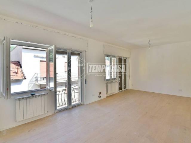 Appartamento in vendita a Cantù, Lombardia