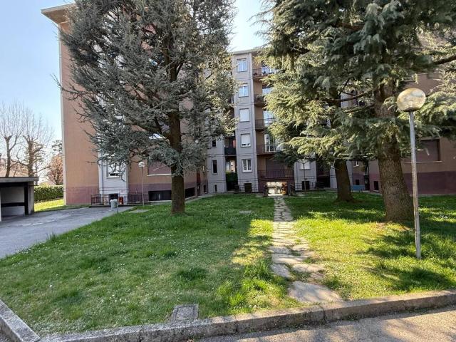 Appartamento in vendita a Villaggio Trieste, Cantù
