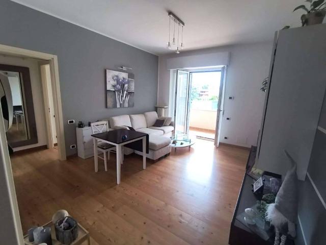 Appartamento in vendita a Cantù, Lombardia