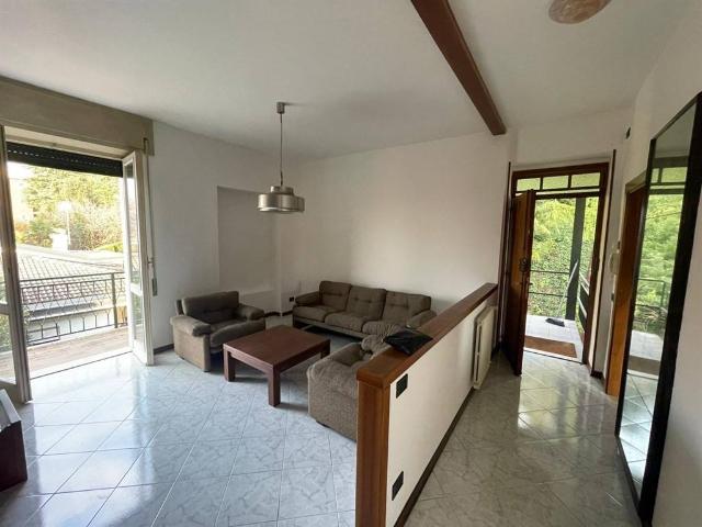 Appartamento in vendita a Villaggio Trieste, Cantù