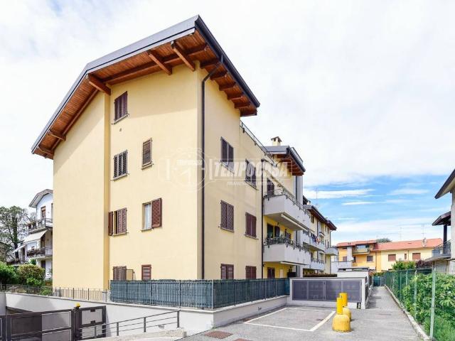 Appartamento in vendita a Cantù, Lombardia