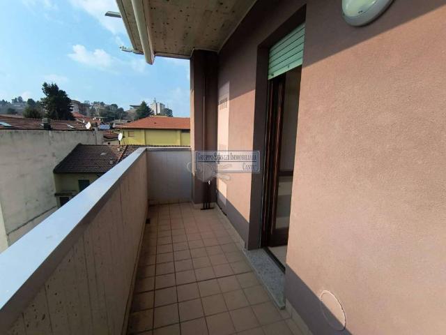 Appartamento in vendita a Cantù, Lombardia