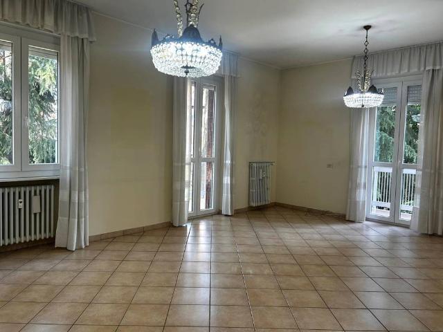 Appartamento in vendita a Cantù, Lombardia