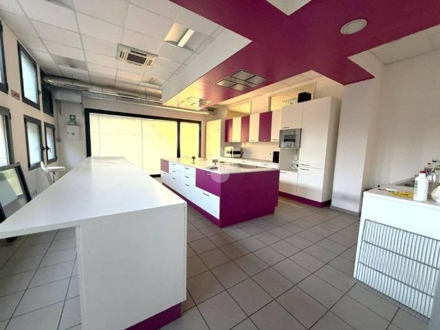 Appartamento in vendita a Cantù, Como
