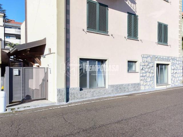 Appartamento in vendita a Villaggio Trieste, Cantù