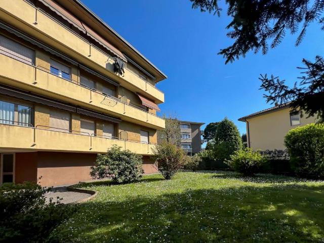 Appartamento in vendita a Cantù, Como