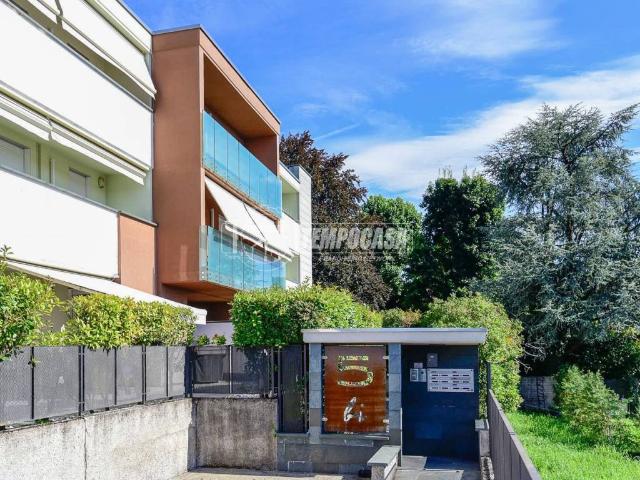 Attico in vendita a Cantù, Como