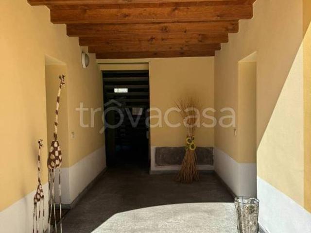 Appartamento in vendita a San Francesco, Canzo