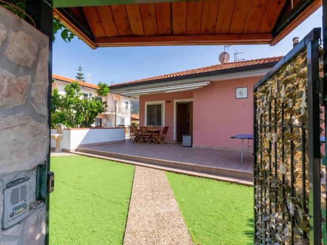 Appartamento in vendita a Capaccio, Campania