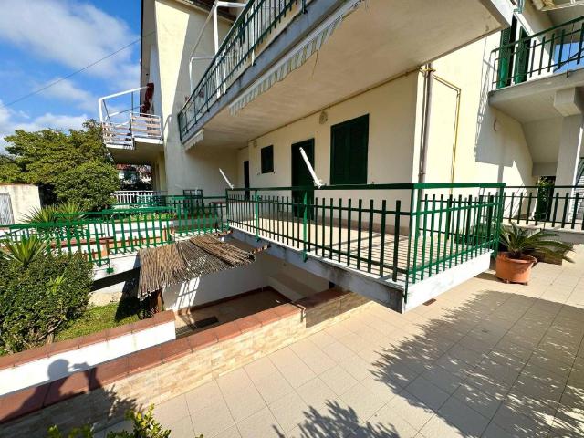 Appartamento in vendita a Capaccio, Campania