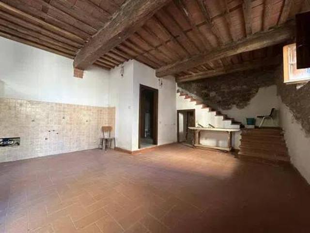 Appartamento in vendita a Colle di Compito, Capannori