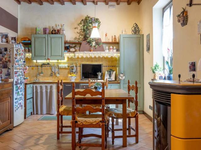 Appartamento in vendita a San Quirico, Capannori