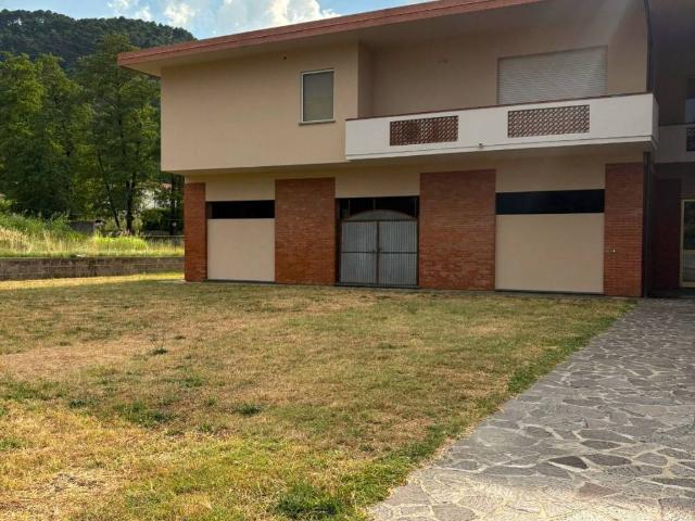 Appartamento in vendita a Castelvecchio di Compito, Capannori