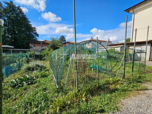 Appartamento in vendita a Capiago Intimiano, Lombardia