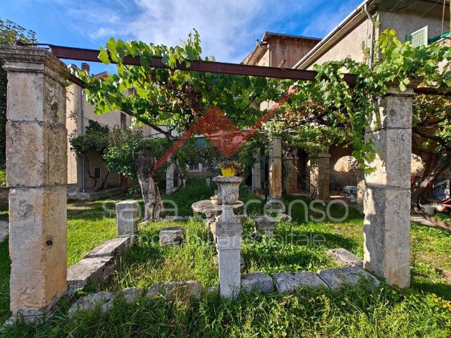 Appartamento in vendita a Capistrello, Abruzzo
