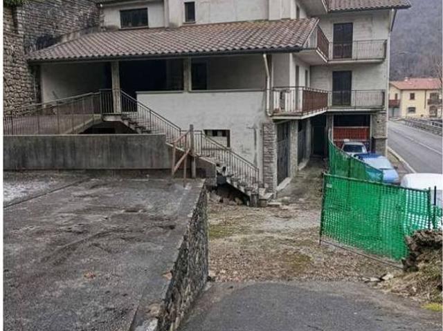 Appartamento in vendita a Capizzone, Lombardia