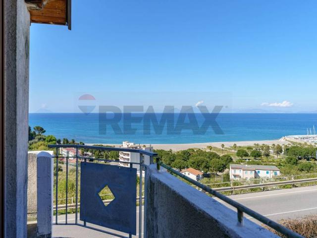 Appartamento in vendita a San Martino, Capo D'orlando