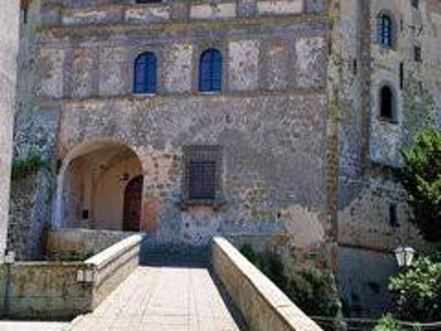 Appartamento in vendita a Capodimonte, Lazio