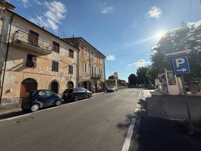 Appartamento in vendita a Capodimonte, Lazio