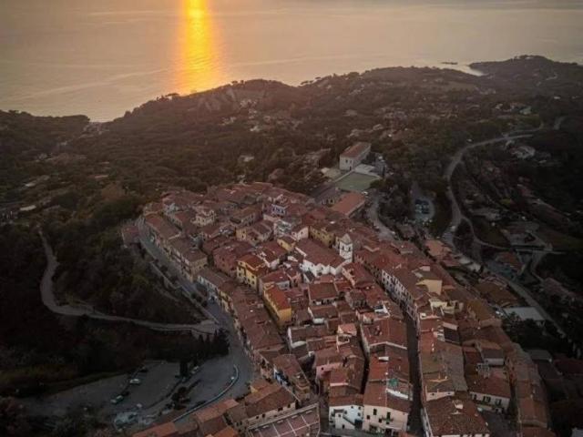 Appartamento in vendita a Carubo, Capoliveri