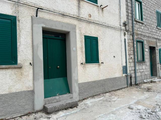 Appartamento in vendita a Capracotta, Molise