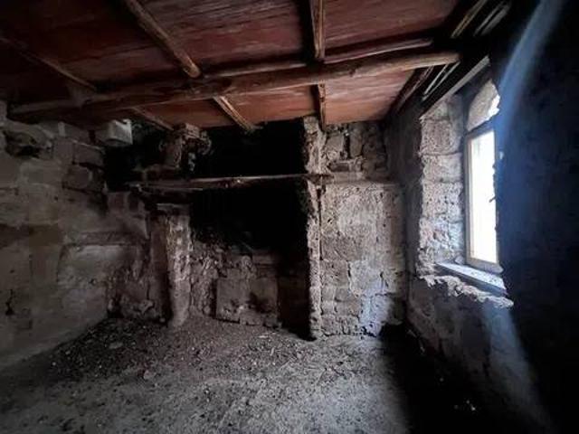 Appartamento in vendita a Capranica, Lazio
