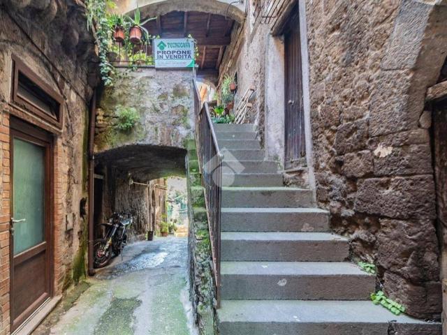 Appartamento in vendita a Capranica, Lazio