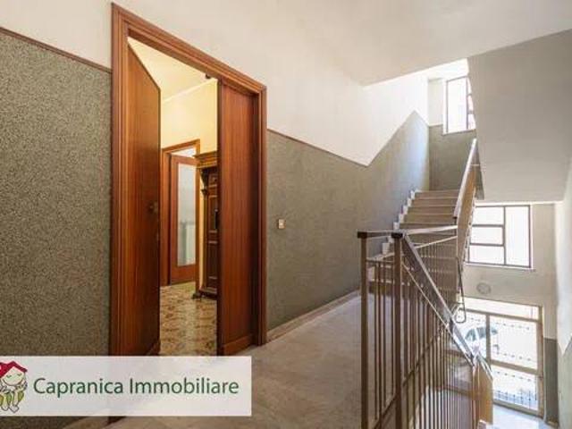 Appartamento in vendita a Capranica, Lazio
