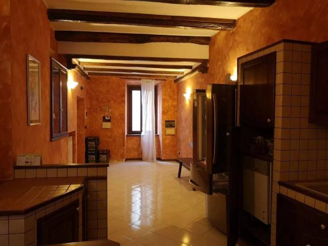 Appartamento in vendita a Capranica, Lazio