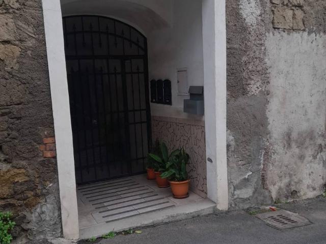 Appartamento in vendita a Caprarola, Lazio