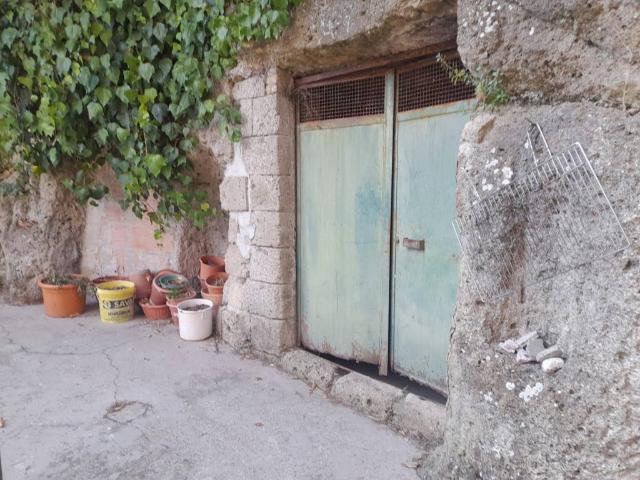 Appartamento in vendita a Caprarola, Lazio