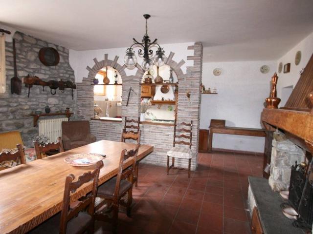Appartamento in vendita a Caprese Michelangelo, Toscana