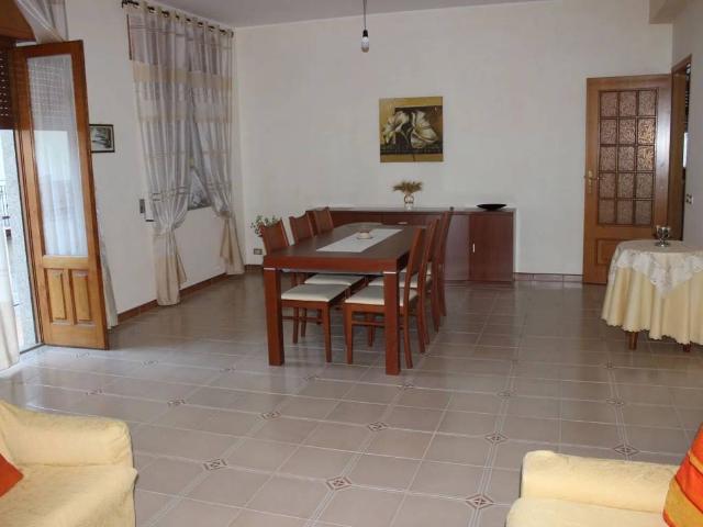 Appartamento in vendita a Capri Leone, Sicilia