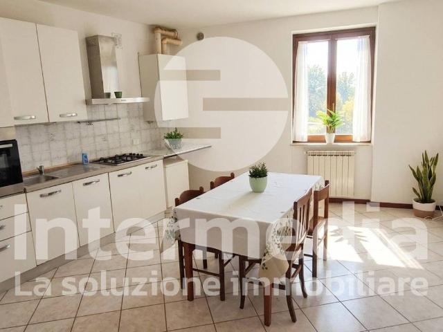 Appartamento in vendita a Capriano Del Colle, Lombardia