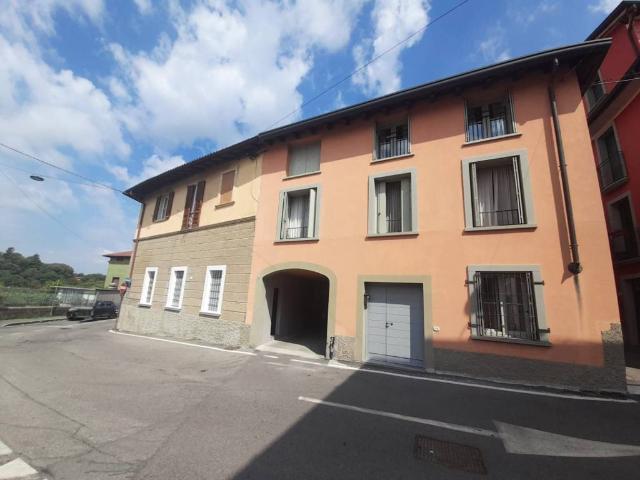 Appartamento in vendita a Capriate, Capriate San Gervasio