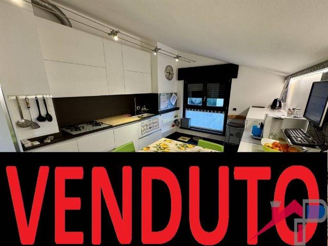 Appartamento in vendita a Caprino Bergamasco, Lombardia