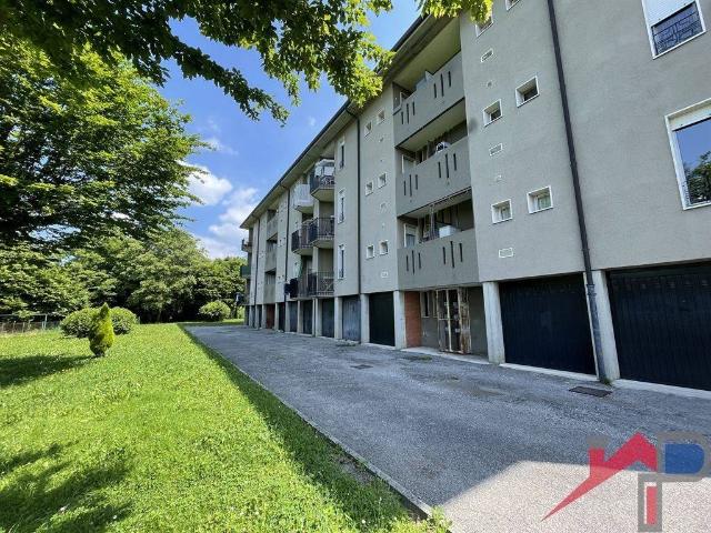 Appartamento in vendita a Caprino Bergamasco, Lombardia