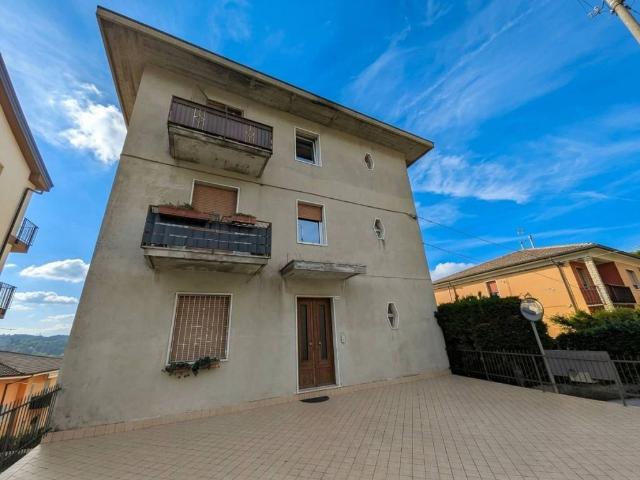 Appartamento in vendita a Rubiana, Caprino Veronese