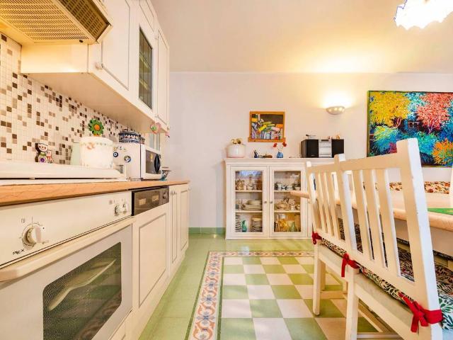 Villa Indipendente in vendita a Rubiana, Caprino Veronese