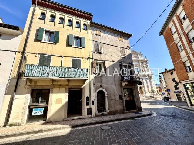 Appartamento in vendita a Rubiana, Caprino Veronese