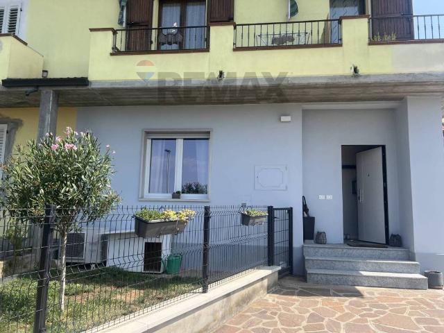 Appartamento in vendita a Pirlotti, Capriolo