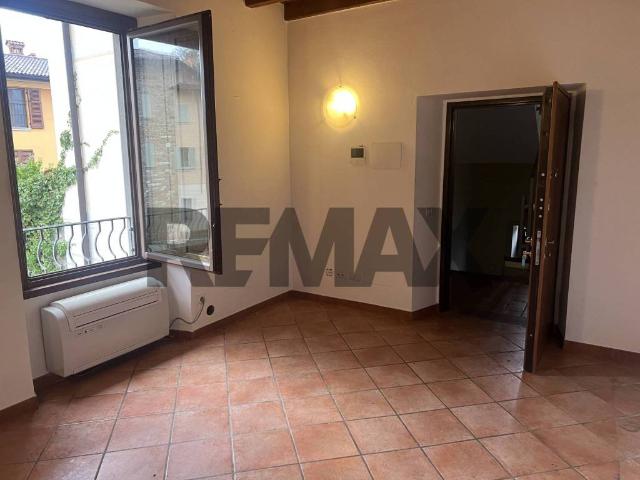 Appartamento in vendita a Pirlotti, Capriolo