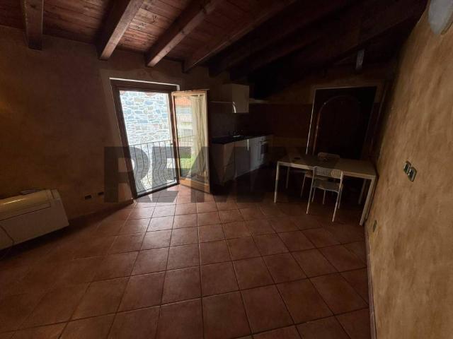 Appartamento in vendita a Pirlotti, Capriolo