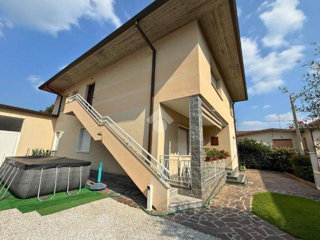 Appartamento in vendita a Pirlotti, Capriolo