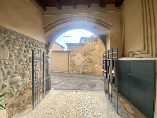 Appartamento in vendita a Pirlotti, Capriolo
