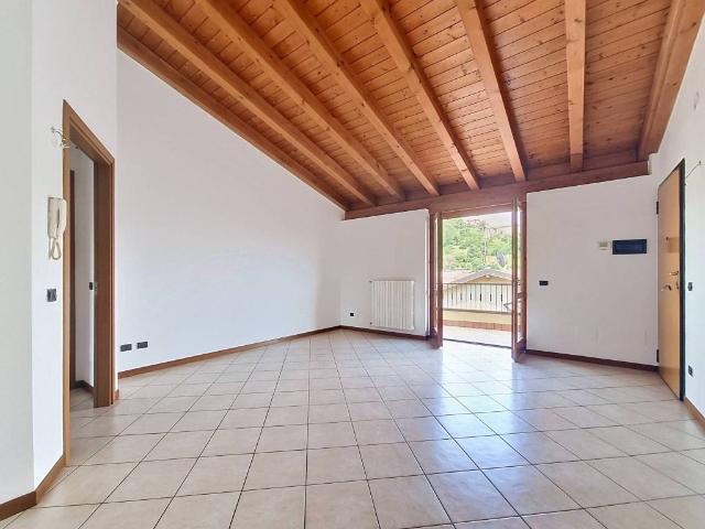 Appartamento in vendita a Pirlotti, Capriolo