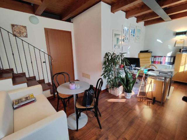 Appartamento in vendita a Capriva Del Friuli, Friuli-Venezia Giulia