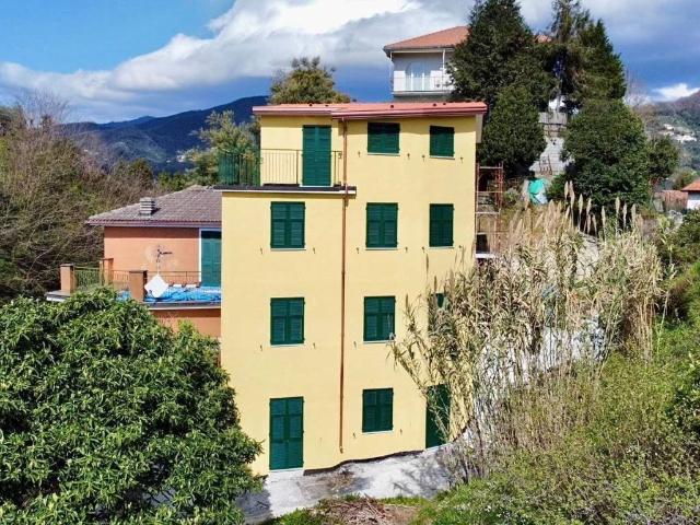 Appartamento in vendita a Carasco, Liguria