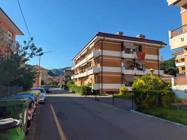 Appartamento in vendita a Carasco, Liguria