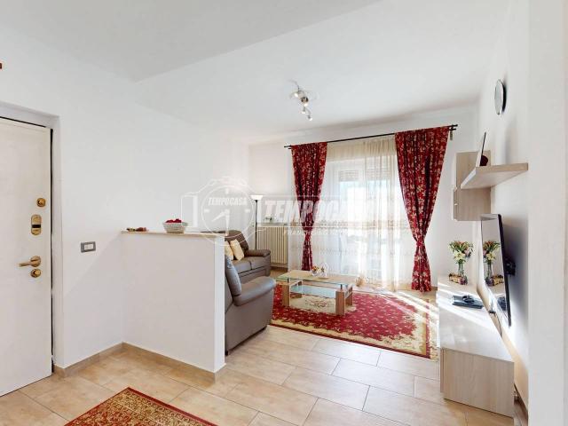 Appartamento in vendita a Carate Brianza, Lombardia
